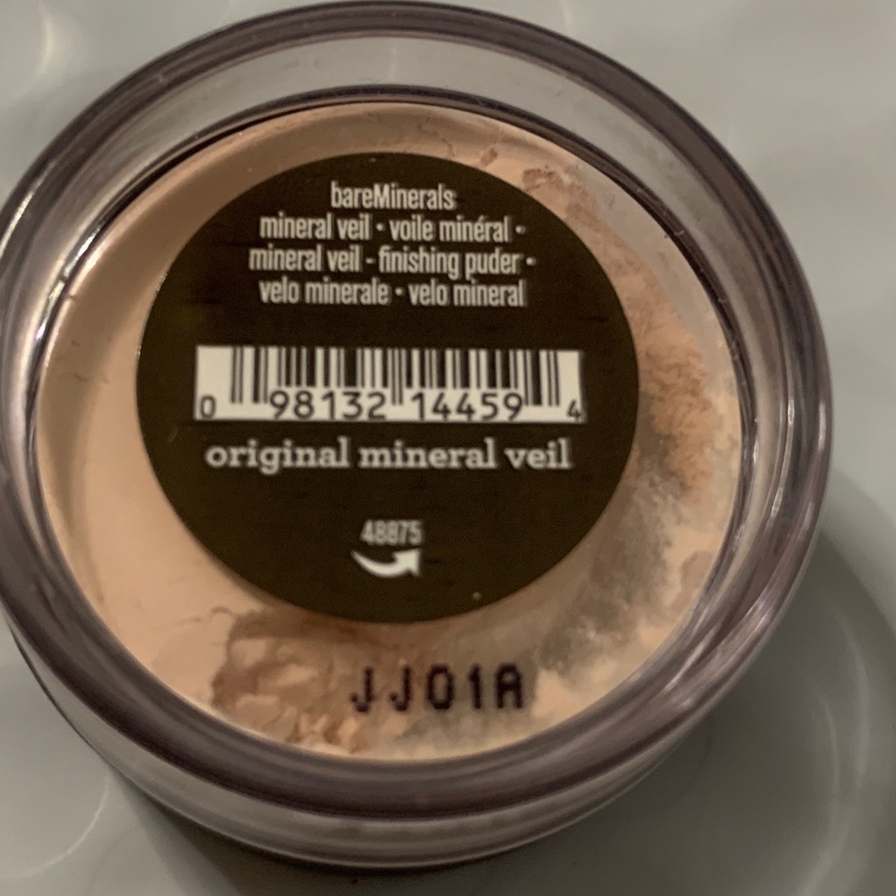 Bare Minerals Small Size Mineral Veil .02 Oz - Picture 2 of 6